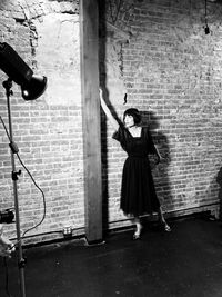 “마야코프스키와 스탈린” 공연 연습 중 리야 브릭 역을 맡은 로라 리구오리