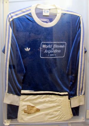 피렌체의 국립 축구박물관에 전시된 타르델리의 국제 축구 연맹 세계 대표팀 유니폼