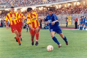 1999년, 레체(US Lecce)전의 델 피에로(오른쪽)