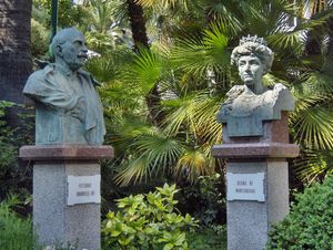 빅토르 에마누엘레 3세 국왕과 엘레나 왕비의 흉상; 러시아 정교회 그리스도 구세주, 성 카타리나, 성 세라핌 교회 전면, 산레모, 이탈리아