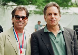 2000년 미국 의회도서관 창립 200주년 기념 행사에서 미키 하트와 밥 위어