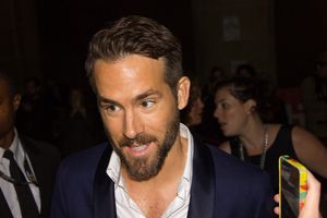 2014년 영화 더 보이스 시사회에 참석한 레이놀즈