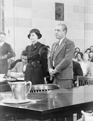 캐서린과 조지 켈리는 어셸 납치 사건으로 종신형을 선고받았다. 1933년 10월 12일