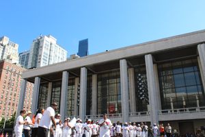 내셔널 더블 더치 리그 레전드들이 링컨 센터에 모였다.