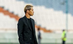 2019년 캄보디아와 이란의 경기에서 감독을 맡은 혼다 게이스케