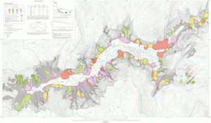 요세미티 계곡 낙석 지도. 요세미티 계곡 내 낙석의 종류, 위치, 알려진 날짜를 나타낸다. 낙석은 봄과 겨울에 흔히 발생하는 경향이 있다.