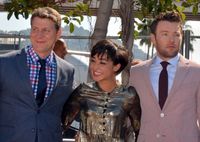 2016년 제69회 칸 영화제에서. 왼쪽부터 제프 니컬스, 루스 네가, 조엘 에저튼.