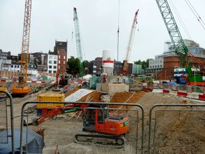 2011년 9월 토트넘 코트 로드에서의 크로스레일 공사