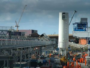 붕괴된 건설용 가설 구조물 (2012년 9월 29일)