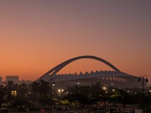 일몰 무렵의 경기장