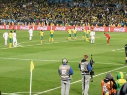 페널티킥을 준비하는 디에고 포를란