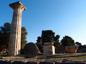 올림피아에 있는 제우스 신전.