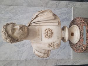 바티칸 박물관에 있는 하드리아누스의 흉상