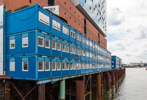 2016년 엘베 필하모니 아래 컨테이너