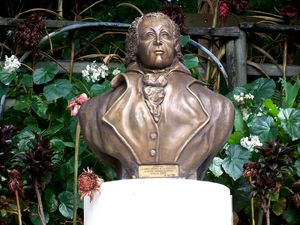 1802년 노예 반란의 지도자 루이 델그레의 흉상