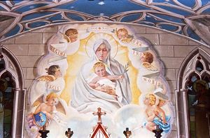 람홀름에 있는 이탈리아 예배당은 처칠 방벽 건설에 투입된 이탈리아 포로들이 건설하고 장식했다.