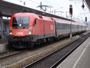 빈 메들링의 오스트리아 인터시티 열차