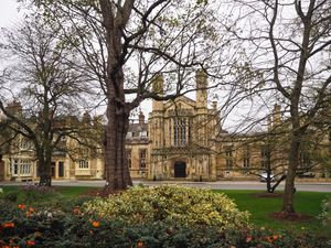 요크 세인트 피터스 스쿨, 7세기에 설립된 도시에서 가장 오래된 학교