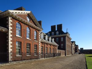 왕립 첼시 병원 (1682–92)