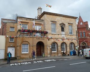 스트랫퍼드어폰에이번 시청(Stratford-upon-Avon Town Hall)