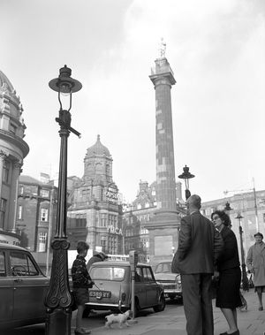 그레이 기념탑, 1963년