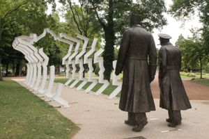 칼레의 샤를 드 골과 윈스턴 처칠 기념비