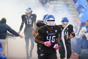 라인배커 칼릴 맥(Khalil Mack)