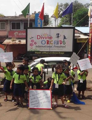 인도의 취학 전 아동 (디바인 오키드 국제 유치원, 자와르)