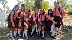 미조람(미조람)주 Nuchhungi 영어 중학교 학생들