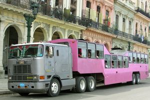 하바나의 트레일러 버스 (2006)