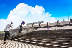 두알라 국제공항