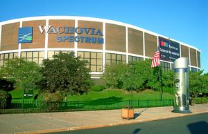 필라델피아 플라이어스의 홈 경기장인 스펙트럼 (1967년 ~ 1996년)