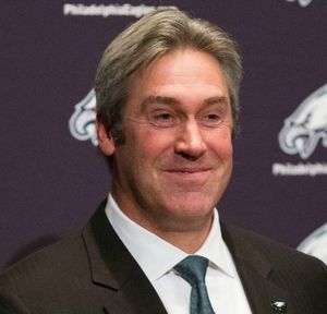 2016년부터 2020년까지 필라델피아 이글스의 감독을 역임한 더그 페더슨(Doug Pederson)은 2018년 2월 4일 슈퍼볼 LII에서 팀을 첫 슈퍼볼 우승으로 이끌었다.