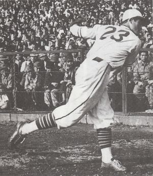 후지모토 히데오는 리그를 통틀어 트리플 크라운을 달성한 시즌 중 가장 낮은 평균자책점(ERA)인 0.73을 기록했다.