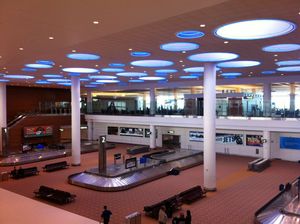 위니펙 제임스 암스트롱 리처드슨 국제공항(Winnipeg James Armstrong Richardson International Airport)