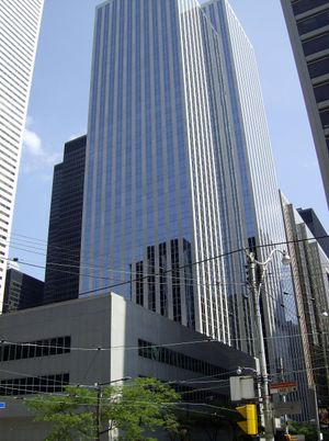 익스체인지 타워는 2018년부터 팀 홀튼과 모회사인 RBI의 본사이다.