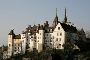 뇌샤텔 성(Château de Neuchâtel), 현재 주 정부 청사