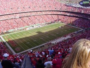 애로헤드 스타디움(Arrowhead Stadium)은 캔자스시티 치프스(Kansas City Chiefs)의 홈구장이다.