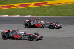 2007년 캐나다 그랑프리의 루이스 해밀턴과 페르난도 알론소