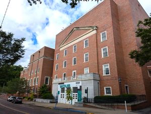 WOUB 방송국, 스크립스 커뮤니케이션 대학 슈누버 센터와 연결됨