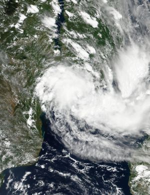 3월 4일 모잠비크에 상륙하는 열대 저기압 11호