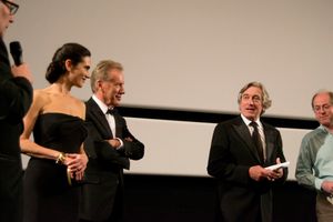 제니퍼 코넬리, 우즈, 로버트 드 니로가 2012년 칸 영화제에서 《원스 어폰 어 타임 인 아메리카》 상영회에 참석한 모습