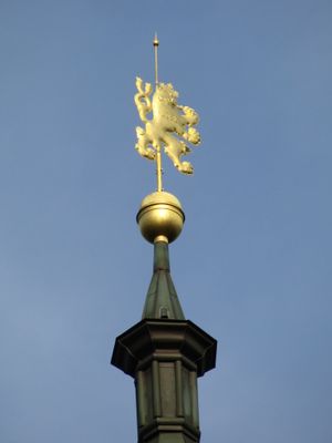 카멘츠(Kamjenc, Kamenec)의 성 마리아 교회 꼭대기에 있는 체코 사자 문장