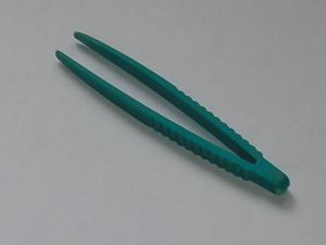 서구권의 구급상자 등에 들어 있는 플라스틱 제품