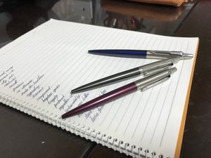 2018년 파커의 조터는 1954년에 처음 나온 버전과 유사하다.