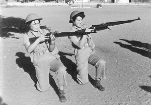 1954년 카라비너 98k 소총으로 훈련받는 이스라엘 군인들