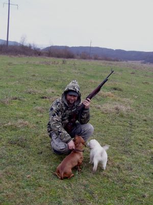 우크라이나 Zakarpattia Oblast의 사냥꾼과 K98k, 2010년