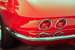 콜벳 스팅 레이 테일 라이트