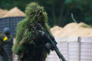 2022년 벨라루스 국경 근처에서 군사 훈련 중인 우크라이나 저격수