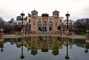 세비야 예술 및 전통 박물관(Museum of Arts and Traditions)